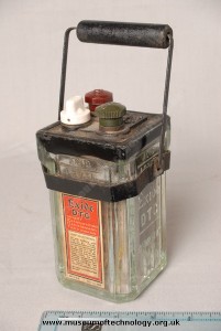 Accumulator for radio